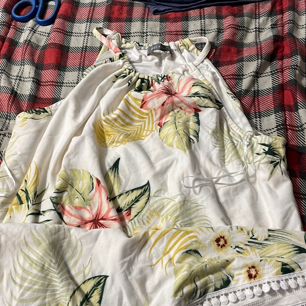 Suzy Shier tank top